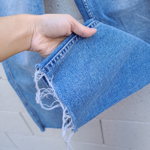 COPY - Free People | Curvy High Rise Straight Leg Jeans in Light Wash Blue Size… - Picture 8 of 12